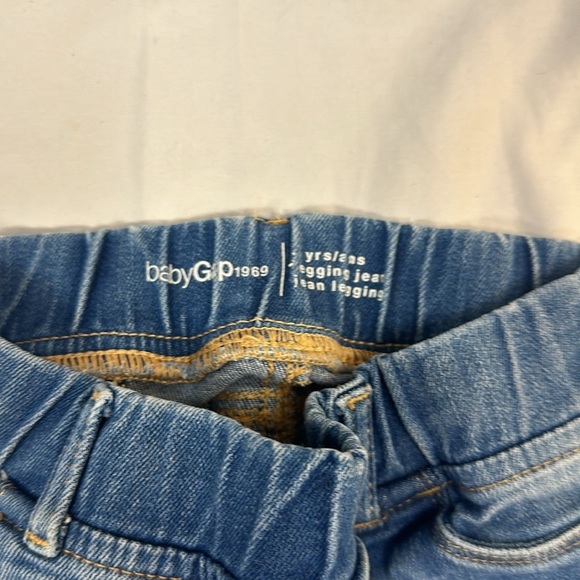 GAP - heart design Jeggings. Size 3 - Picture 3 of 5